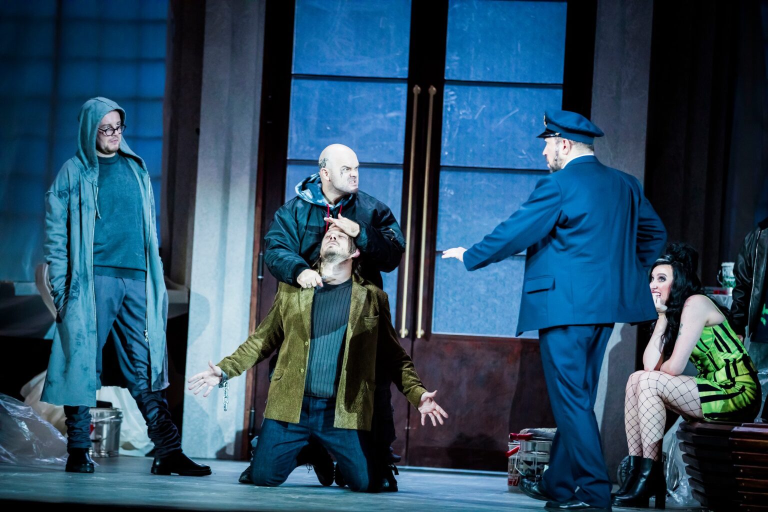 fotografia za spektaklu operowego "Ślepy tor"