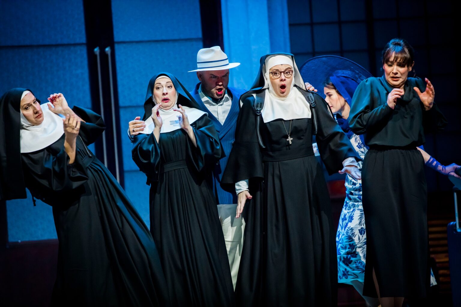 fotografia za spektaklu operowego "Ślepy tor"