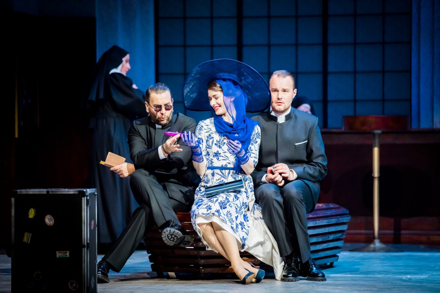 fotografia za spektaklu operowego "Ślepy tor"