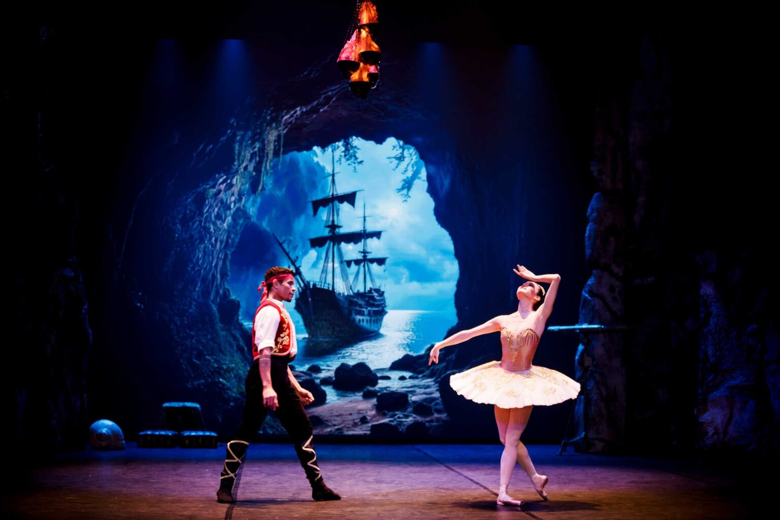 Zdjęcie ze spektaklu Korsarz.