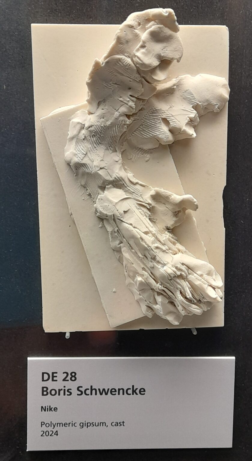 Płaskorzeźba ukazująca postać Nike